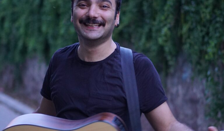 Ahmet Akçakaya’dan yeni şarkı: Sıradan Bir Gün